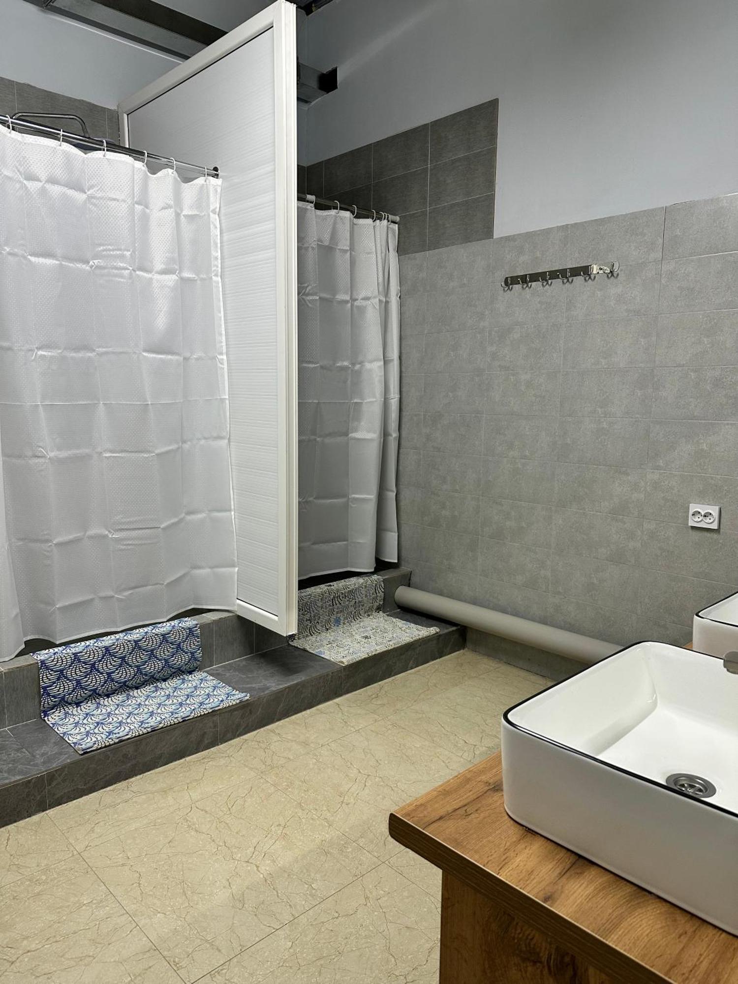 אלמטי Hostel O2 מראה חיצוני תמונה